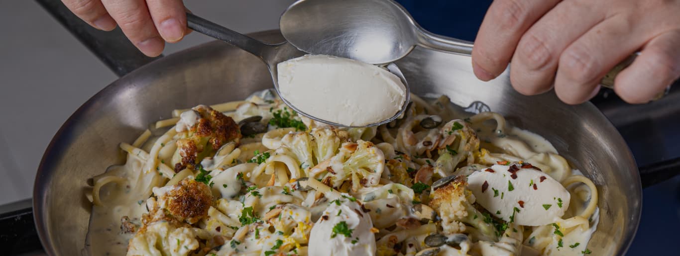 Linguine ao Molho de Cream Cheese, Limão e Ervas